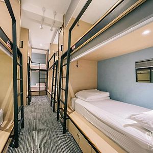 Single Bed Mixed Dormitory Room